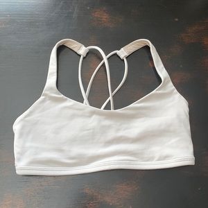 Lululemon size 4 white sports bra